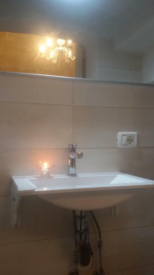 דירות מונופולי La Casa Di Lo מראה חיצוני תמונה